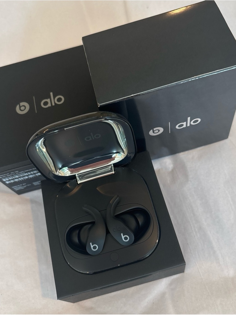 “Sold Out” New in Box! ALO Beats Black True Wireless Earbuds